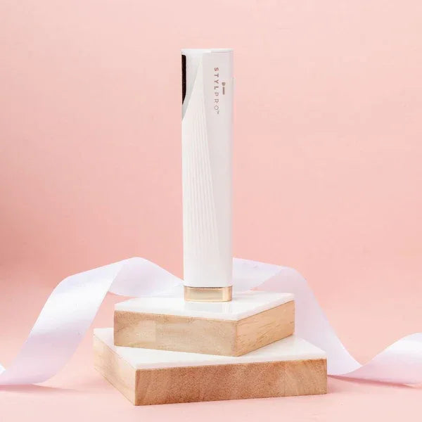 STYLPRO | 2-in-1 Light Up Sonic Dermaplane - InternationalCosmetic