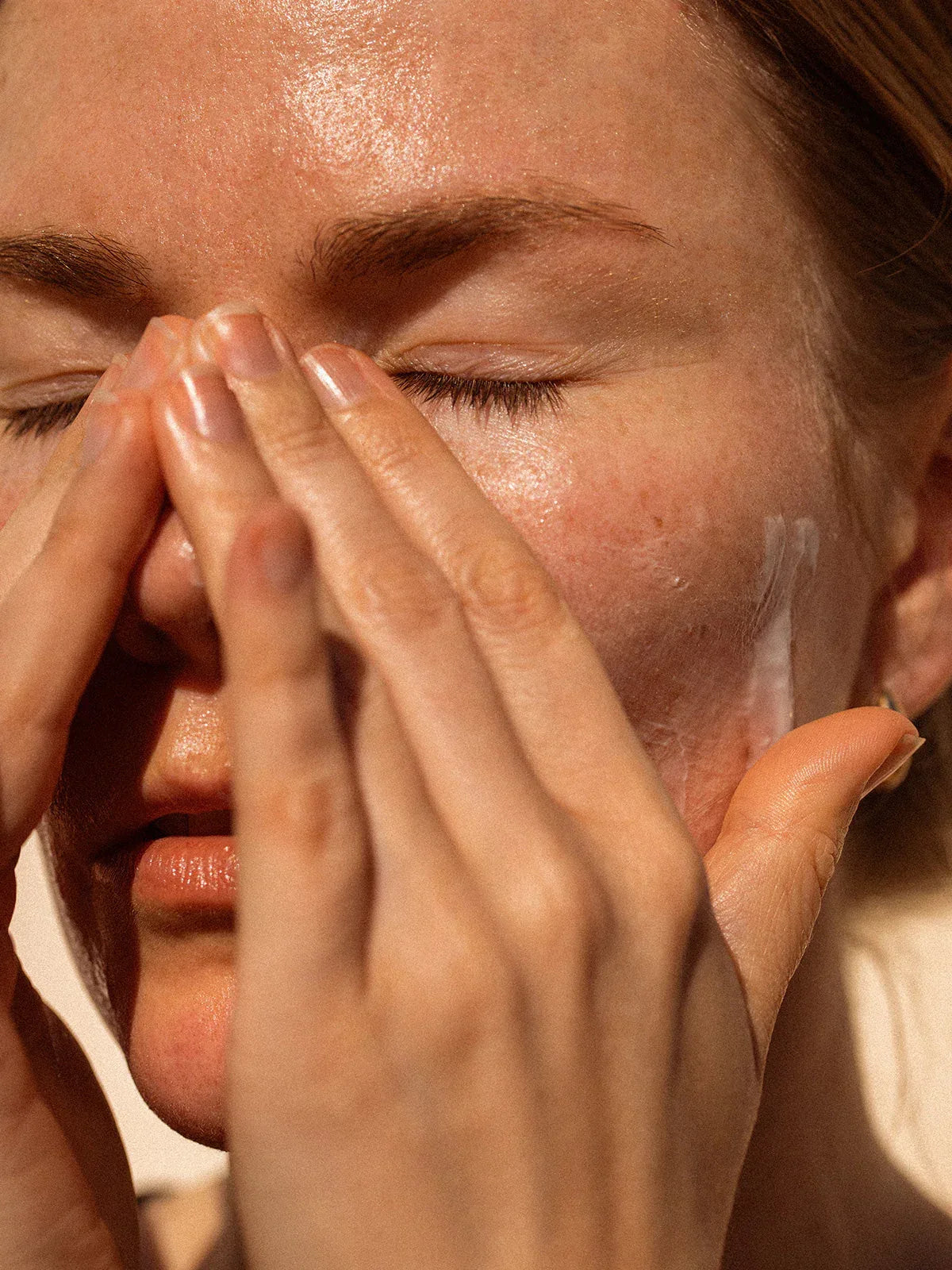 ALPHA-H | Balancing Cleanser - InternationalCosmetic