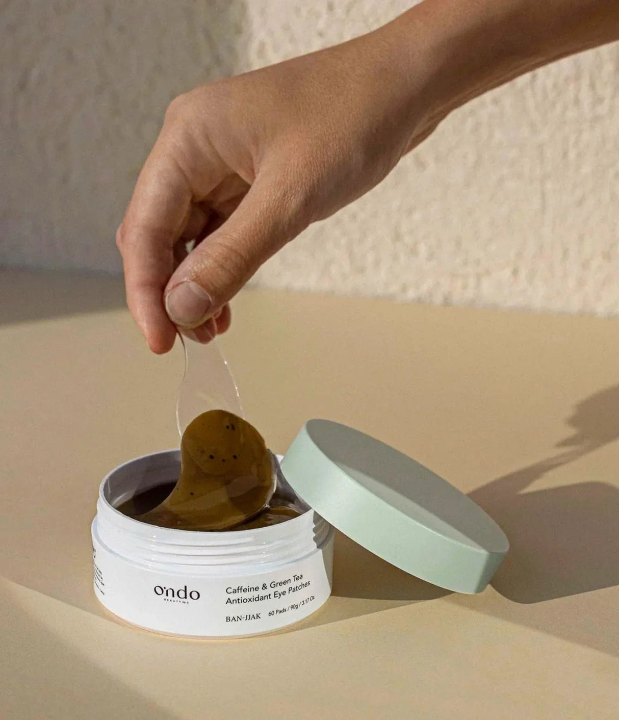 ONDO BEAUTY | Caffeine & Green Tea Antioxidant Eye Patches - 60 ud - InternationalCosmetic