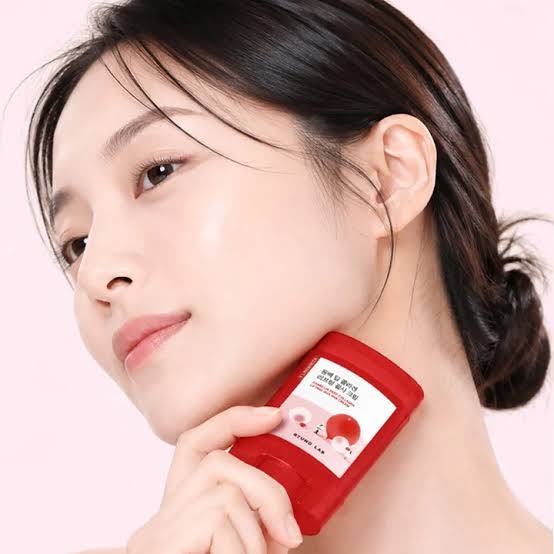 ROUND LAB | Camellia Deep Collagen Lifting Gua Sha Cream - 60ml
