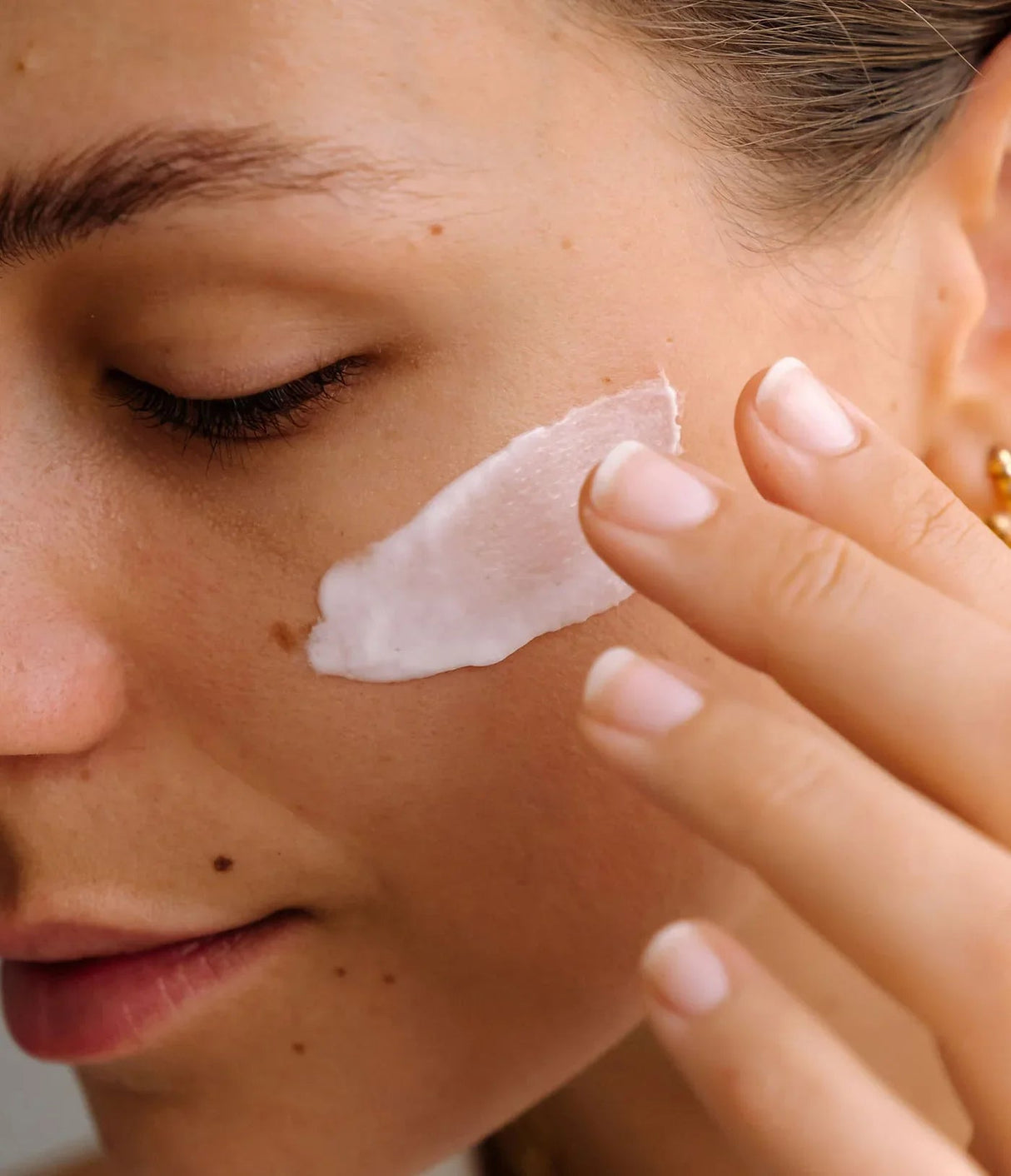 ALPHA-H | Essential Hydration Cream - InternationalCosmetic