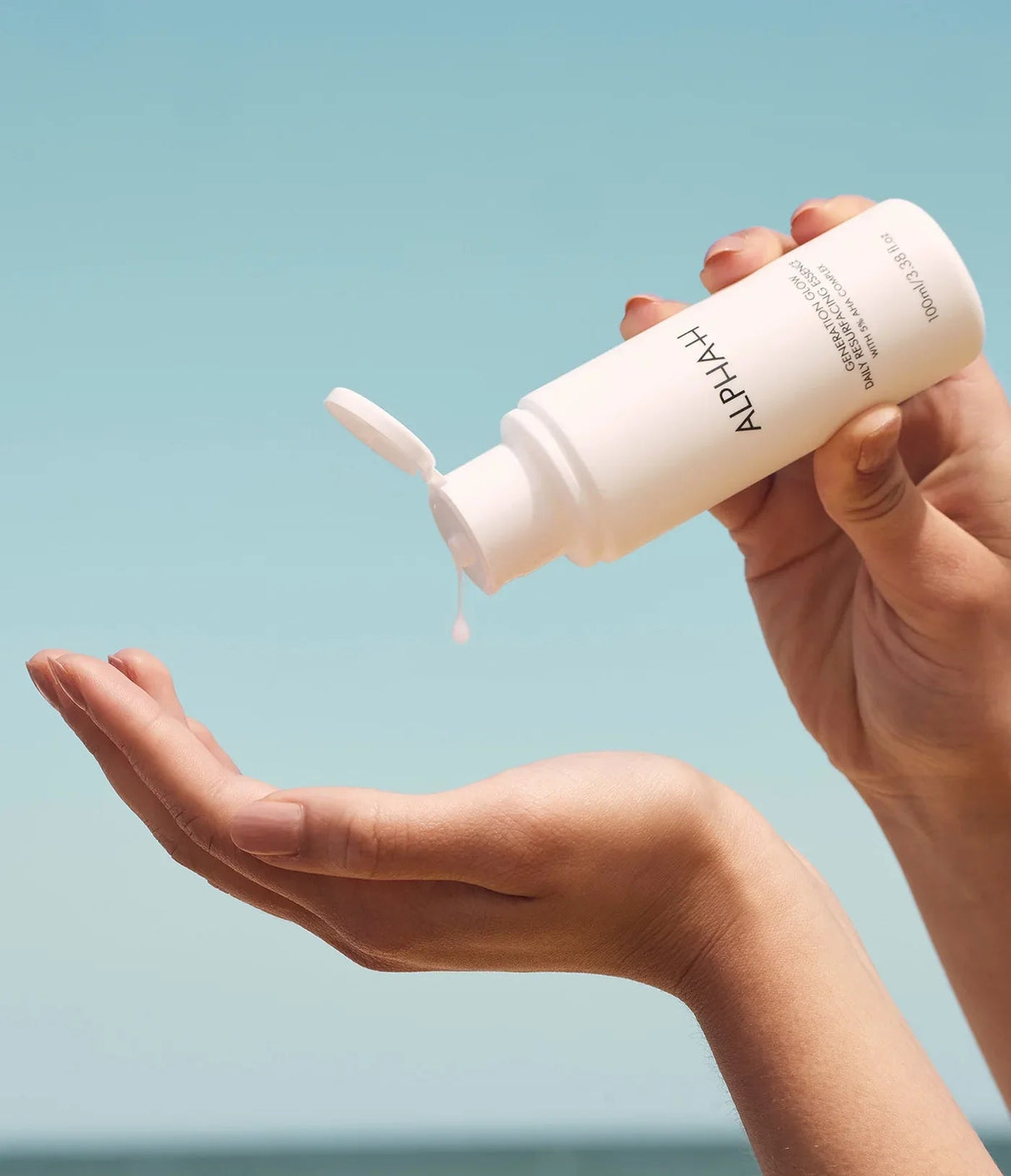 ALPHA-H | Generation Glow Daily Resurfacing Essence - InternationalCosmetic