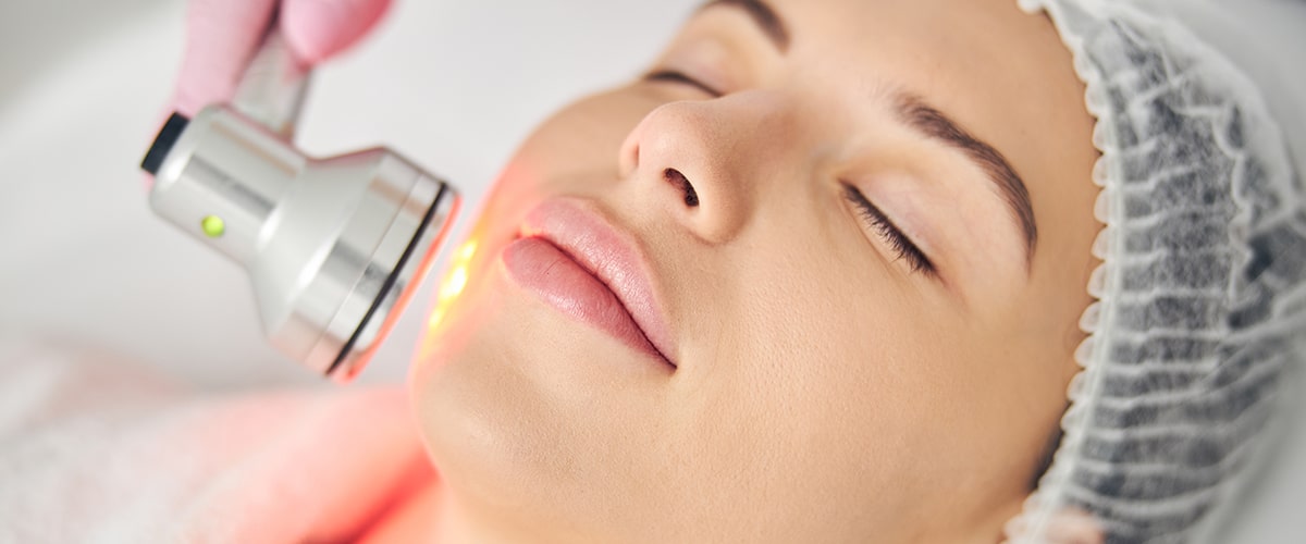 Fototerapia para el Acné y Arrugas - InternationalCosmetic