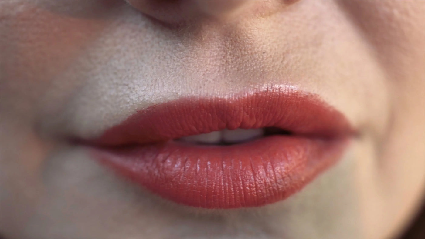Lip makeup - InternationalCosmetic