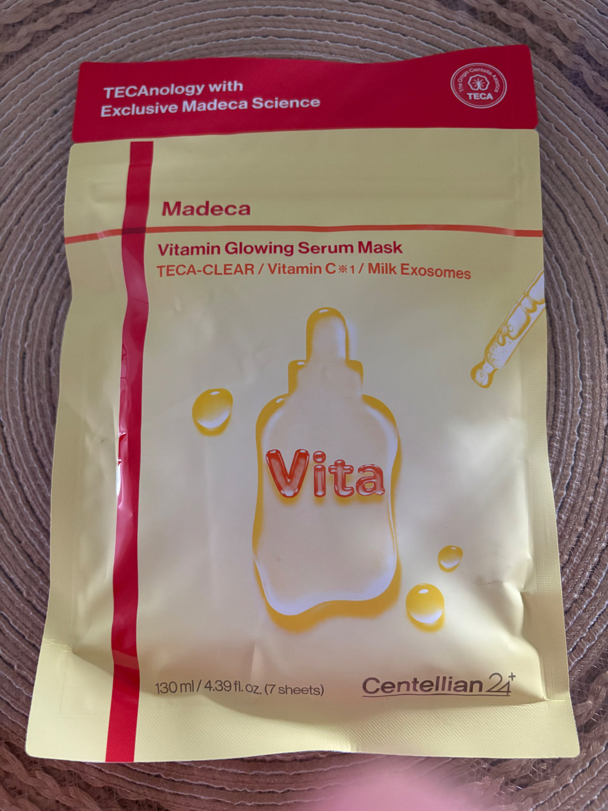 CENTELLIAN 24 | Madeca Vitamin Glowing Serum Mask - 130ml (7 mascarillas) - imagen 2