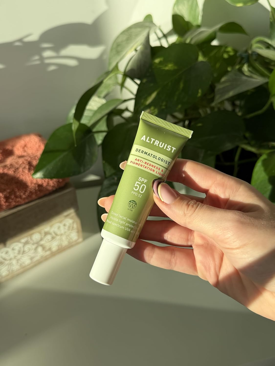 ALTRUIST | Anti-Redness & Pigmentation Light SPF50 - 30ml