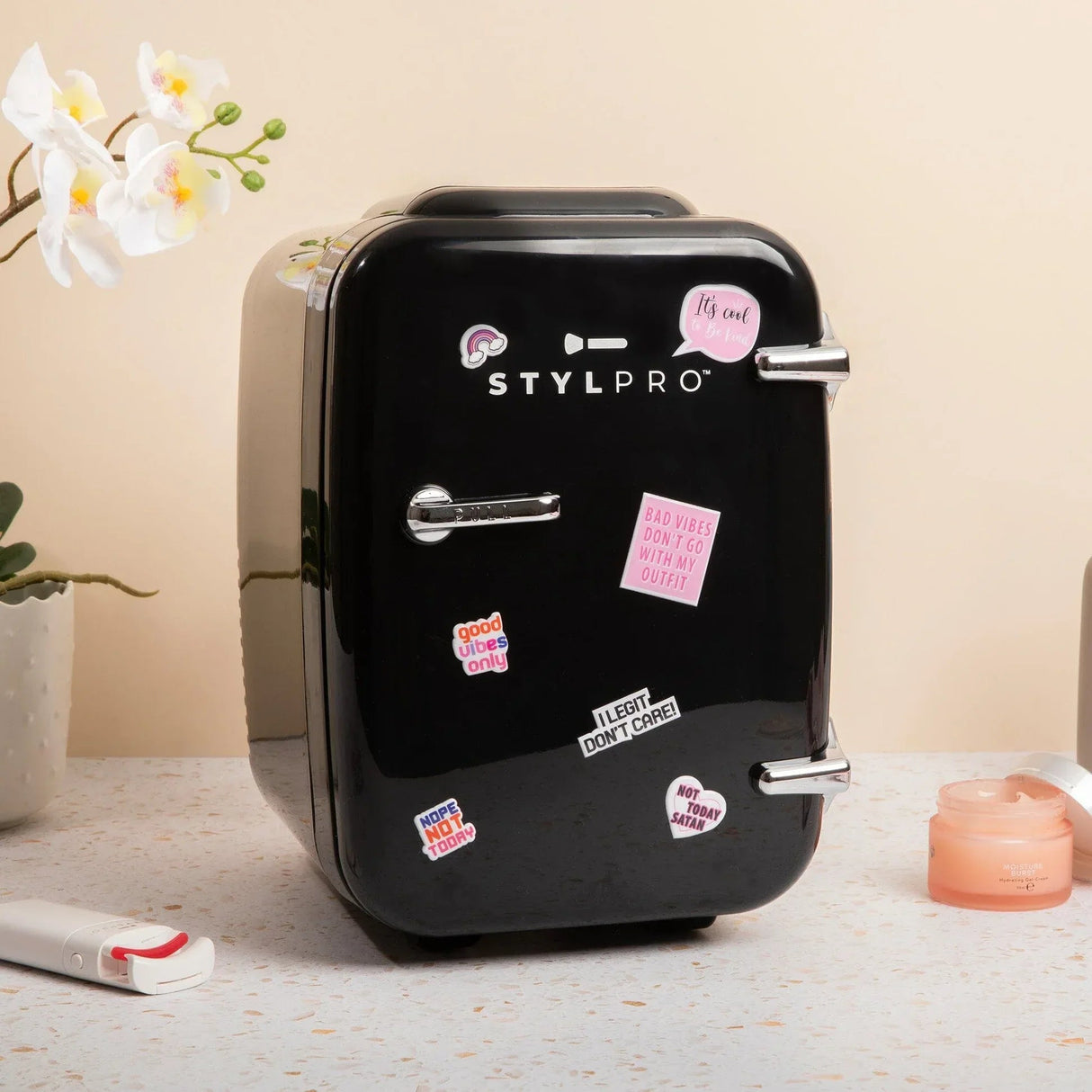 STYLPRO | Beauty Fridge Black - InternationalCosmetic