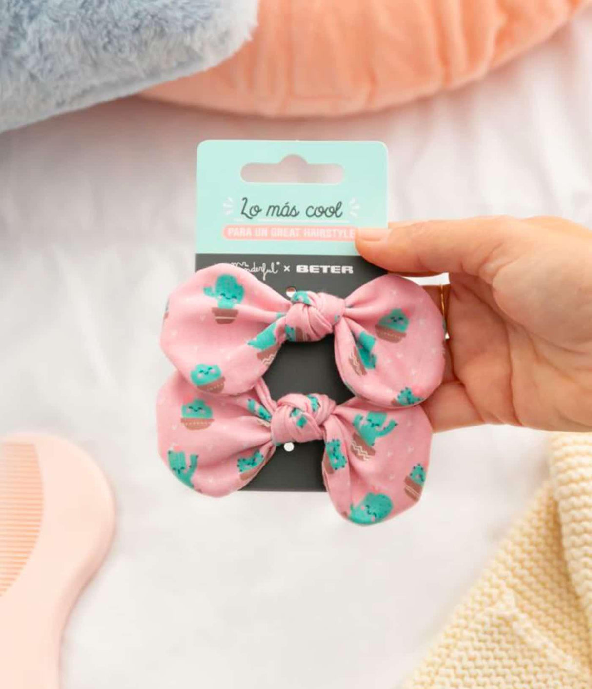 BETER | Coleteros Elásticos con Lazo Estampado Cactus (2 unidades) - InternationalCosmetic