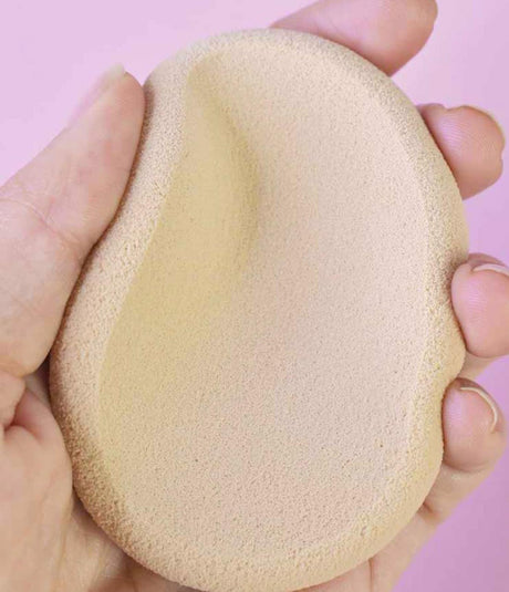 BETER | Esponja de Maquillaje con Funda Látex - InternationalCosmetic